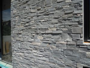 zid iz dekorativnega kamna